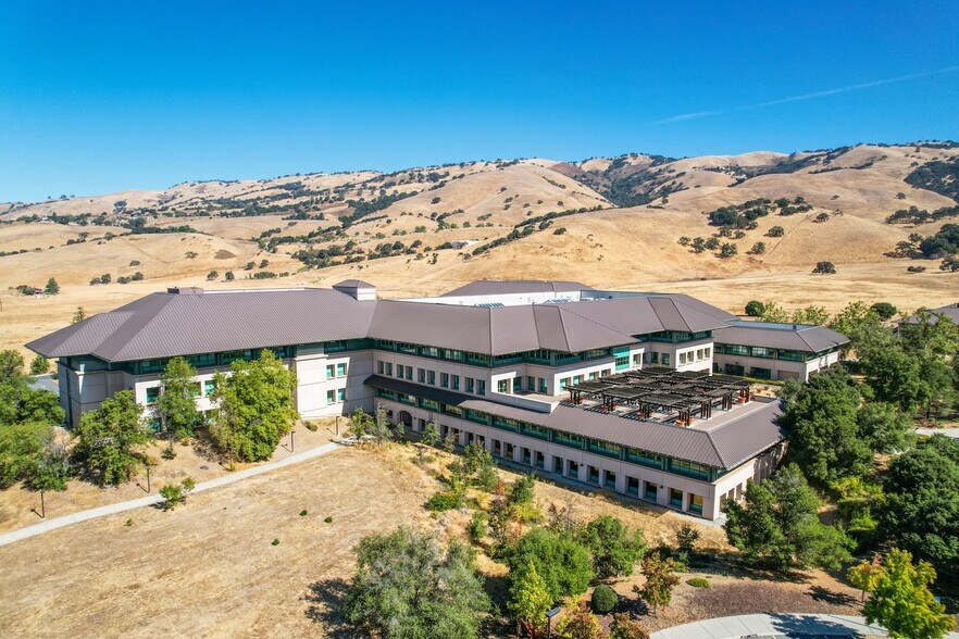 More Photos Of 3403 Yerba Buena Rd, San Jose Flex For Sale