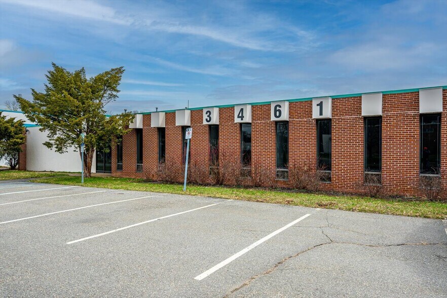 More Photos Of 3461 S Clinton Ave, South Plainfield Manufacturing For Lease