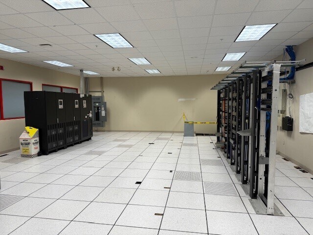 More Photos Of 1720 E Primrose St, Springfield Office For Lease