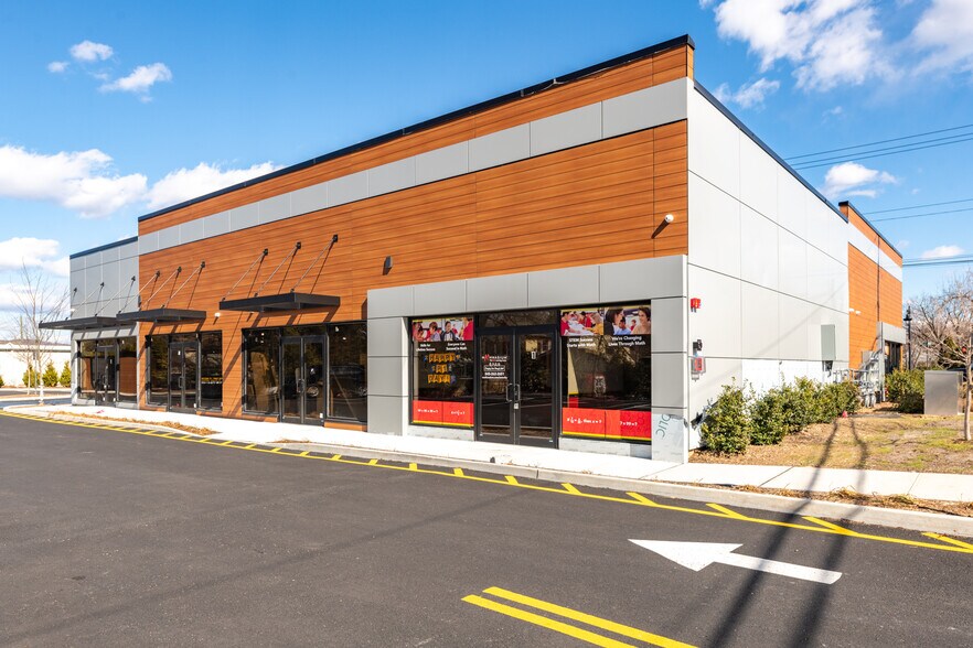 More Photos Of 101 S Main St, New City Freestanding For Lease