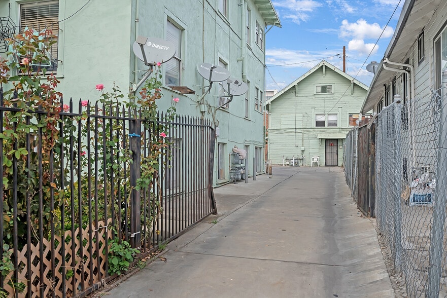 More Photos Of 221 E Sonora St, Stockton Apartments For Sale