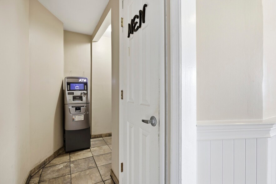 More Photos Of 1117 Smithbridge Rd, Glen Mills General Retail For Sale