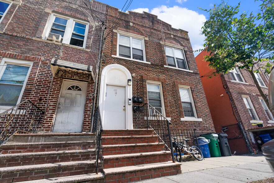 More Photos Of 18 Brighton 4th Ter, Brooklyn Apartments For Sale
