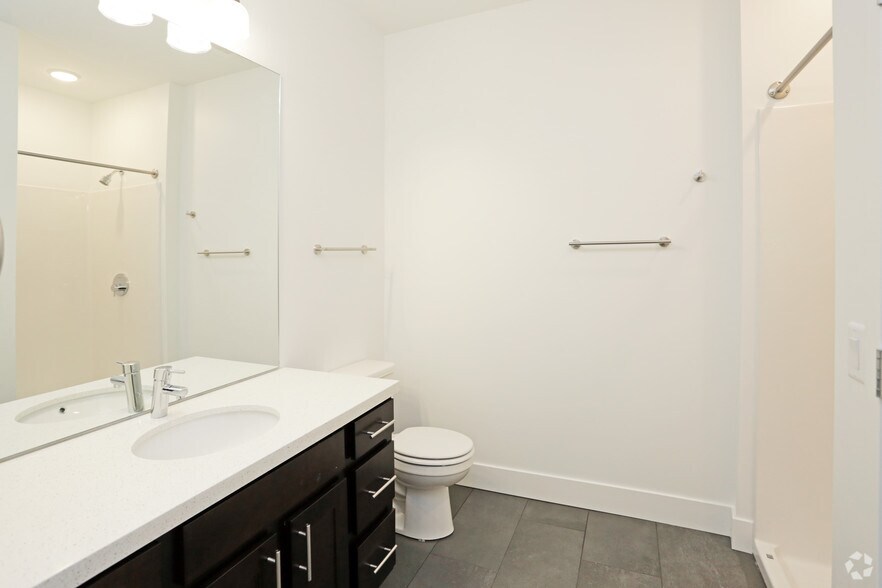 More Photos Of 1415 Cuming St NE, Omaha Apartments For Lease