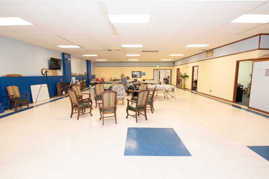 More Photos Of 416 Eastern Blvd, Essex Lodge Meeting Hall For Sale