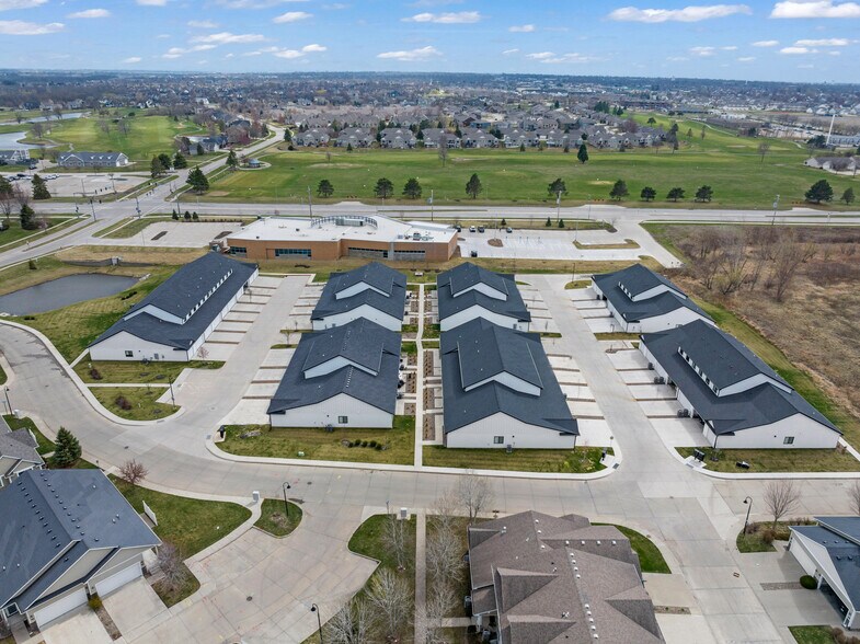 More Photos Of 3656 NE Marissa Ln, Ankeny Apartments For Sale