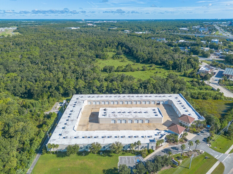 More Photos Of 3088 W International Speedway Blvd, Daytona Beach Self Storage For Sale