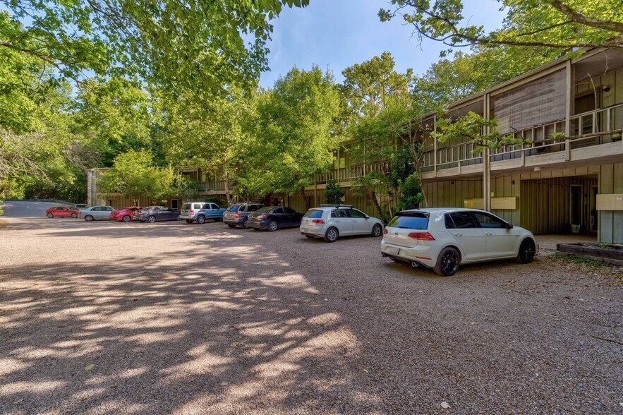 More Photos Of 1801 Westlake Dr, West Lake Hills Land For Sale
