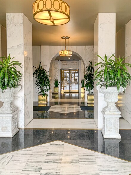 More Photos Of 212 Center St, Little Rock Office For Sale