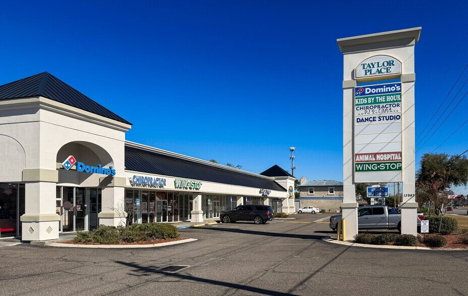 More Photos Of 13947 Beach Blvd, Jacksonville General Retail For Lease