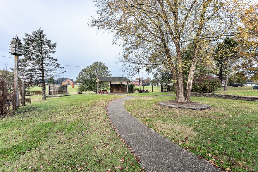 More Photos Of 4950 KY-52, Loretto Restaurant For Sale