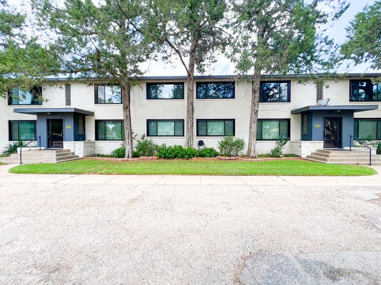 More Photos Of 1306 W Wall St, Midland Office For Lease