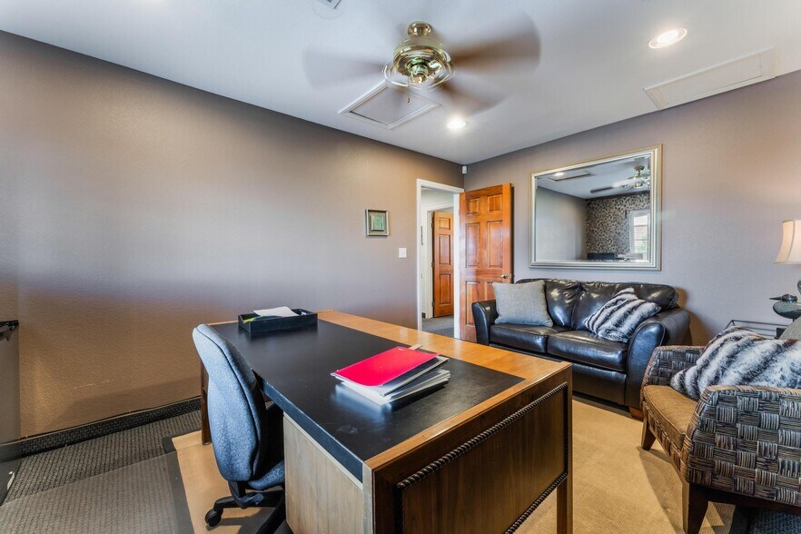 More Photos Of , Las Vegas Office For Sale