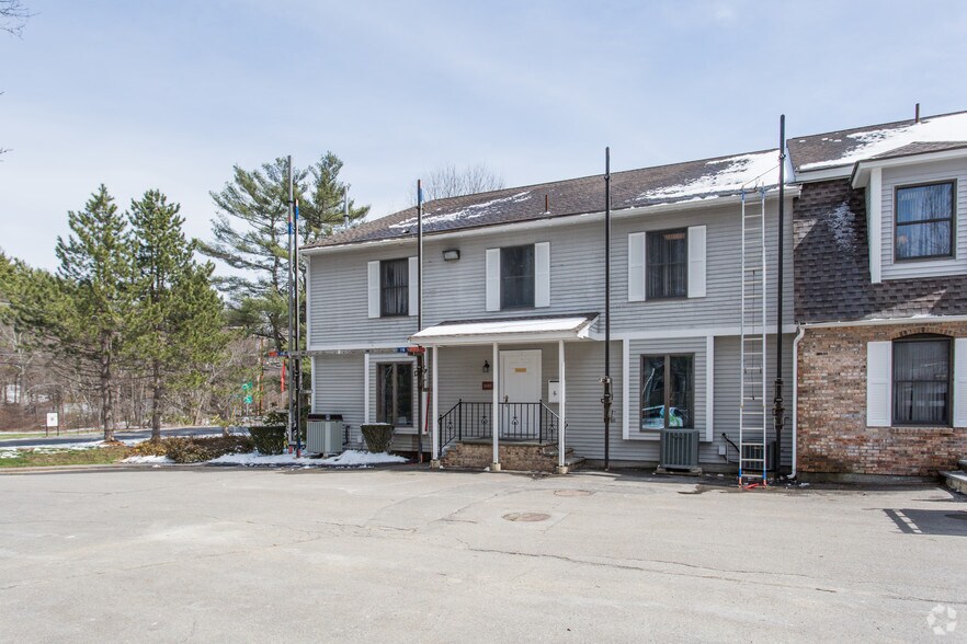 More Photos Of 636 Great Rd, Stow Office Residential For Lease