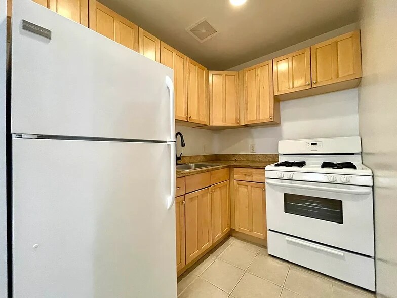 More Photos Of 3074-3076 30th St, Astoria Apartments For Sale