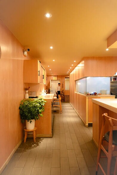 More Photos Of 3712 31st Ave, Astoria Apartments For Lease