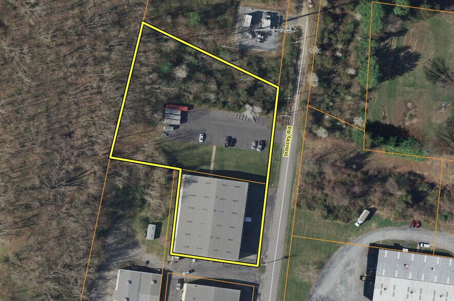 More Photos Of 463 Industry Rd, Waynesboro Warehouse For Lease