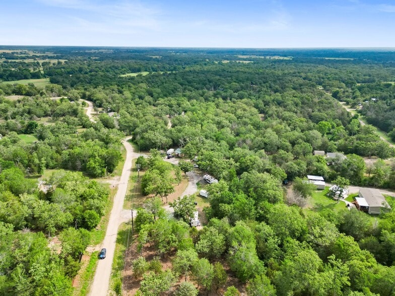 More Photos Of 108 Deer Trail Rd, Somerville Trailer Camper Park For Sale