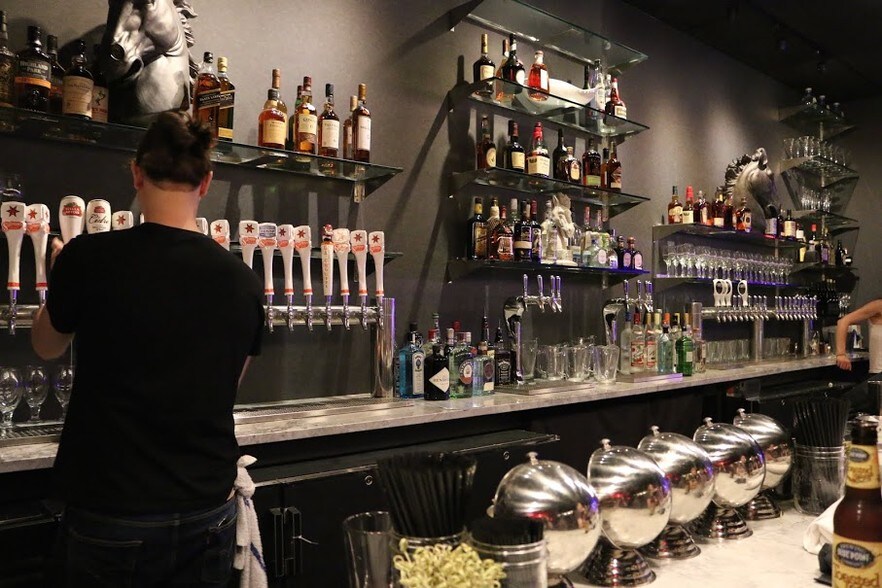 More Photos Of 470 Driggs Ave, Brooklyn Storefront For Lease