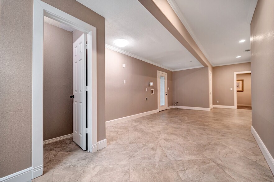 More Photos Of 5607 Sapp Rd, Conroe Lodge Meeting Hall For Sale