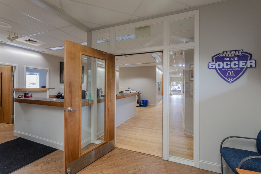 More Photos Of 530 Neff Ave, Harrisonburg Medical For Sale