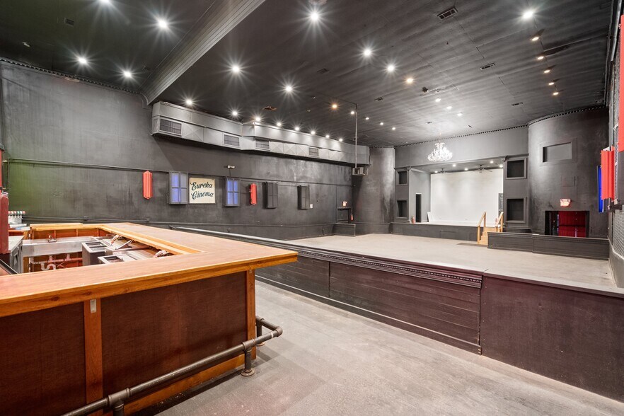 More Photos Of 98 Eureka St, Batesville Movie Theatre For Sale