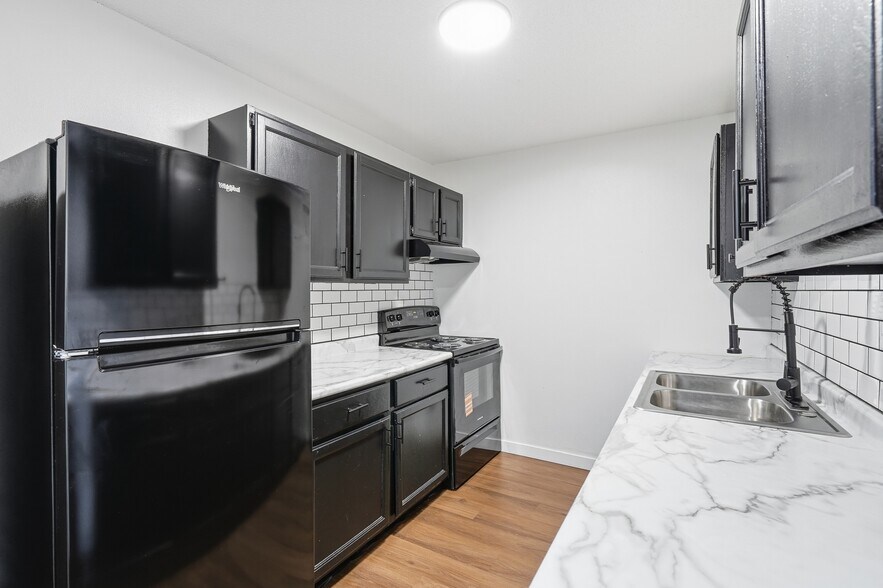 More Photos Of , Des Moines Multifamily For Sale