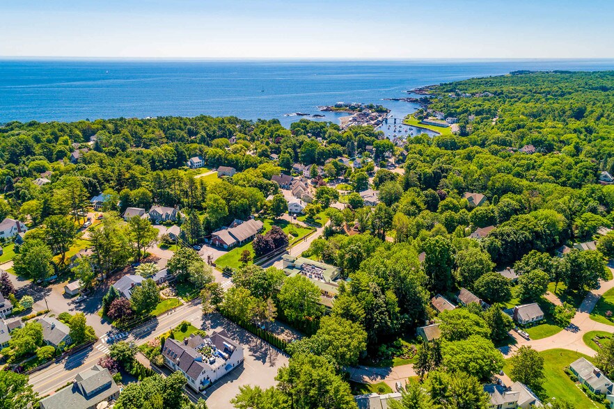 More Photos Of 262 Shore Rd, Ogunquit Restaurant For Sale