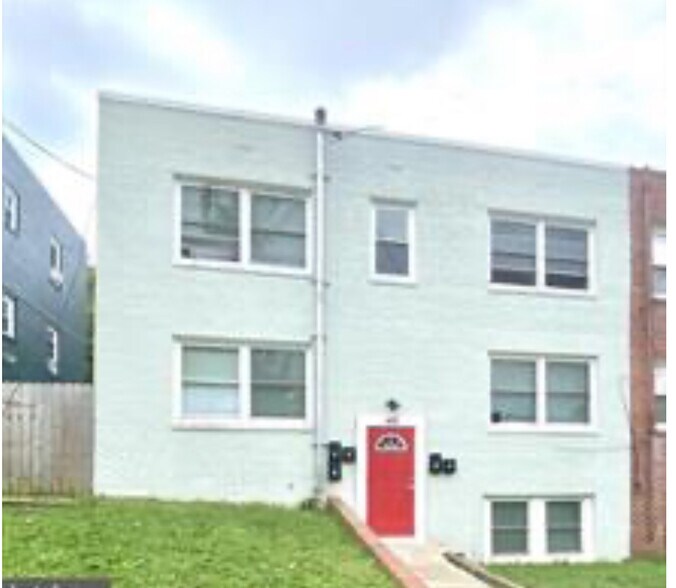 More Photos Of 421 Burbank St SE, Washington Apartments For Sale