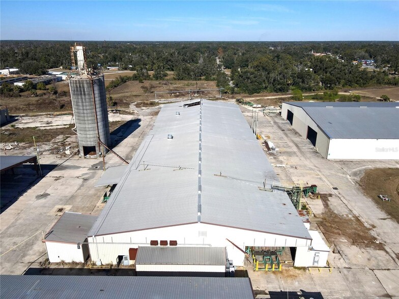 More Photos Of 1509 S Byron Butler Pky, Perry Manufacturing For Lease