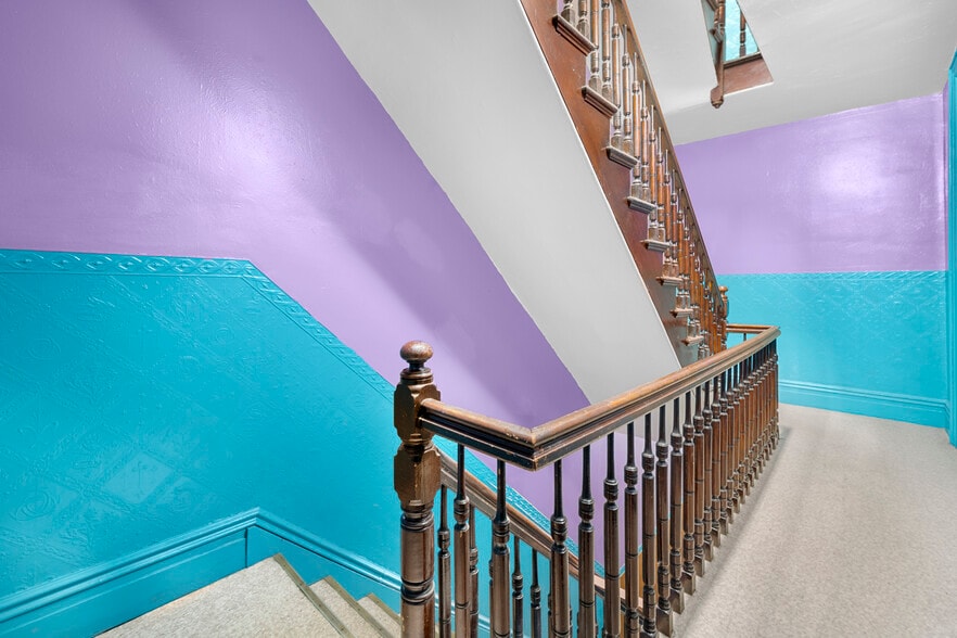 More Photos Of 3172 44th St, Astoria Multifamily For Sale