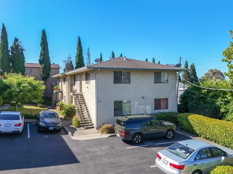 More Photos Of 16294-16298 Foothill Blvd, San Leandro Apartments For Sale