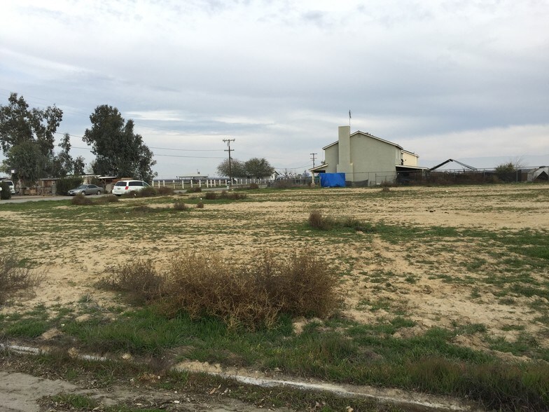 More Photos Of 13209 Avenue 80, Pixley General Retail For Lease