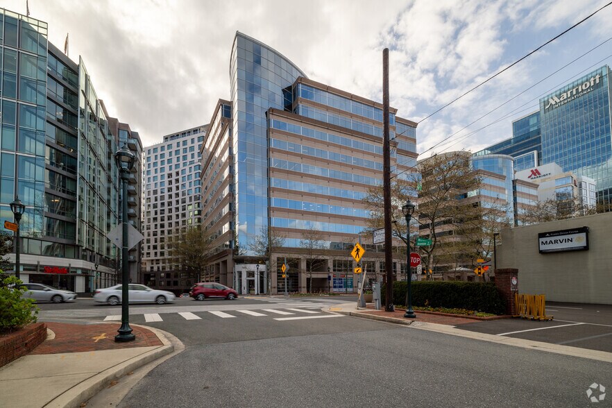 More Photos Of 7600 Wisconsin Ave, Bethesda Office For Lease