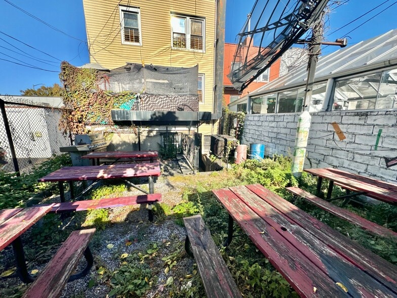 More Photos Of 2918 Bruckner Blvd, Bronx Bar For Sale