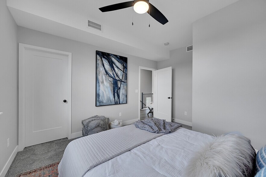 More Photos Of 904 Arcturus Dr, Colorado Springs Apartments For Sale