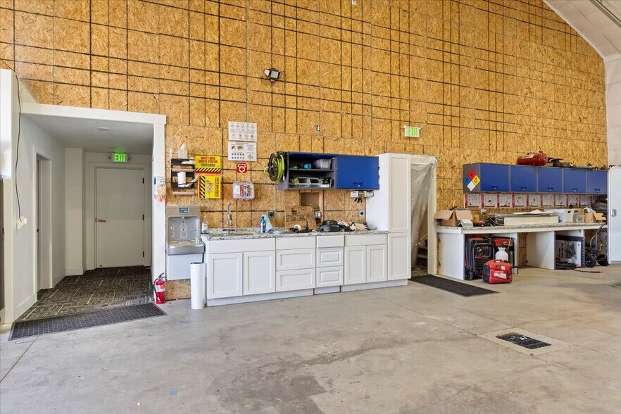 More Photos Of 1042 3000 N, Layton Office For Sale