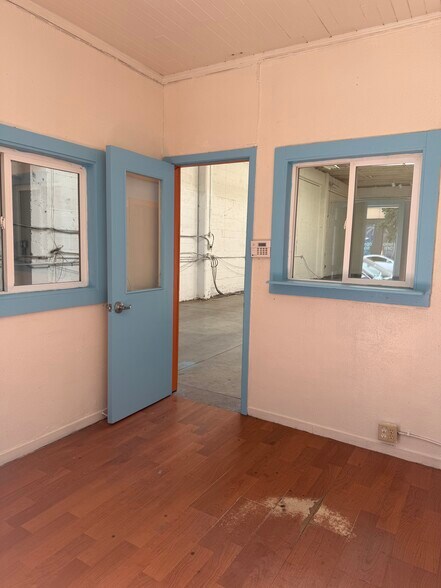 More Photos Of 538 Bryant St, San Francisco Service For Sale