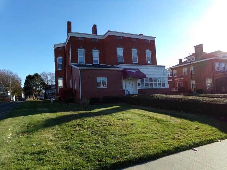 More Photos Of 721 Lincoln Way E, Massillon Office Residential For Sale