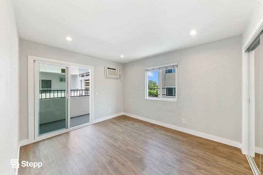 More Photos Of 1060 Olive Ave, Long Beach Apartments For Sale