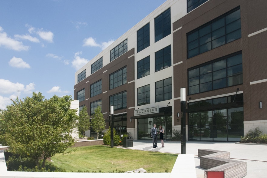 More Photos Of 5170 Peachtree Rd, Chamblee Office For Lease