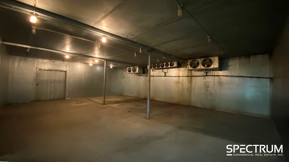 More Photos Of 14532 Blythe St, Van Nuys Manufacturing For Lease