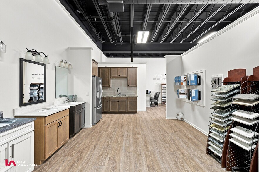 More Photos Of 3665 Swiftwater Park Dr, Suwanee Showroom For Lease