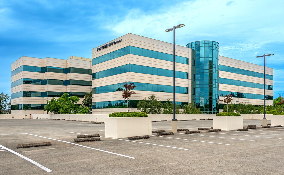 More Photos Of 2180 Harvard St, Sacramento Office For Lease