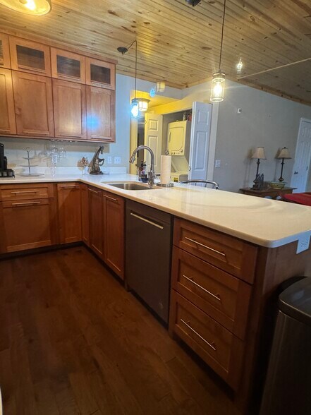 More Photos Of 2229 Bradford Hicks Dr, Livingston Auto Dealership For Sale