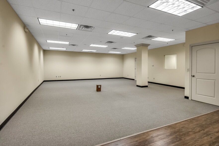 More Photos Of 2-85 Bristol Ln, Ellicottville General Retail For Lease