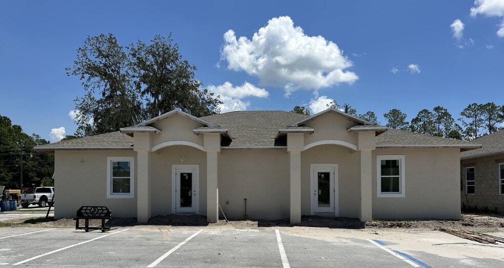 Primary Photo Of 23104 Tabak Lane, Land O' Lakes Office For Lease