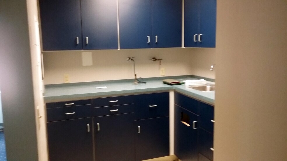 More Photos Of 770 Riverside Ave, Adrian Medical For Lease