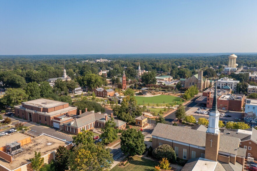 More Photos Of 115 S Jackson St, Salisbury Restaurant For Lease