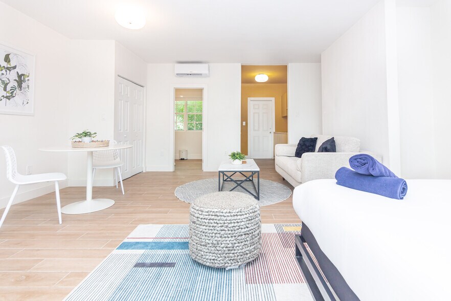 More Photos Of 190-194 NE 90th St, Miami Apartments For Sale